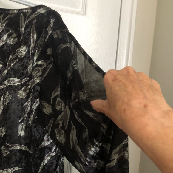 ✨Simply Noelle NWT, beautiful A-line flowing dress. Size S/M 8-10. - Picture 3 of 7